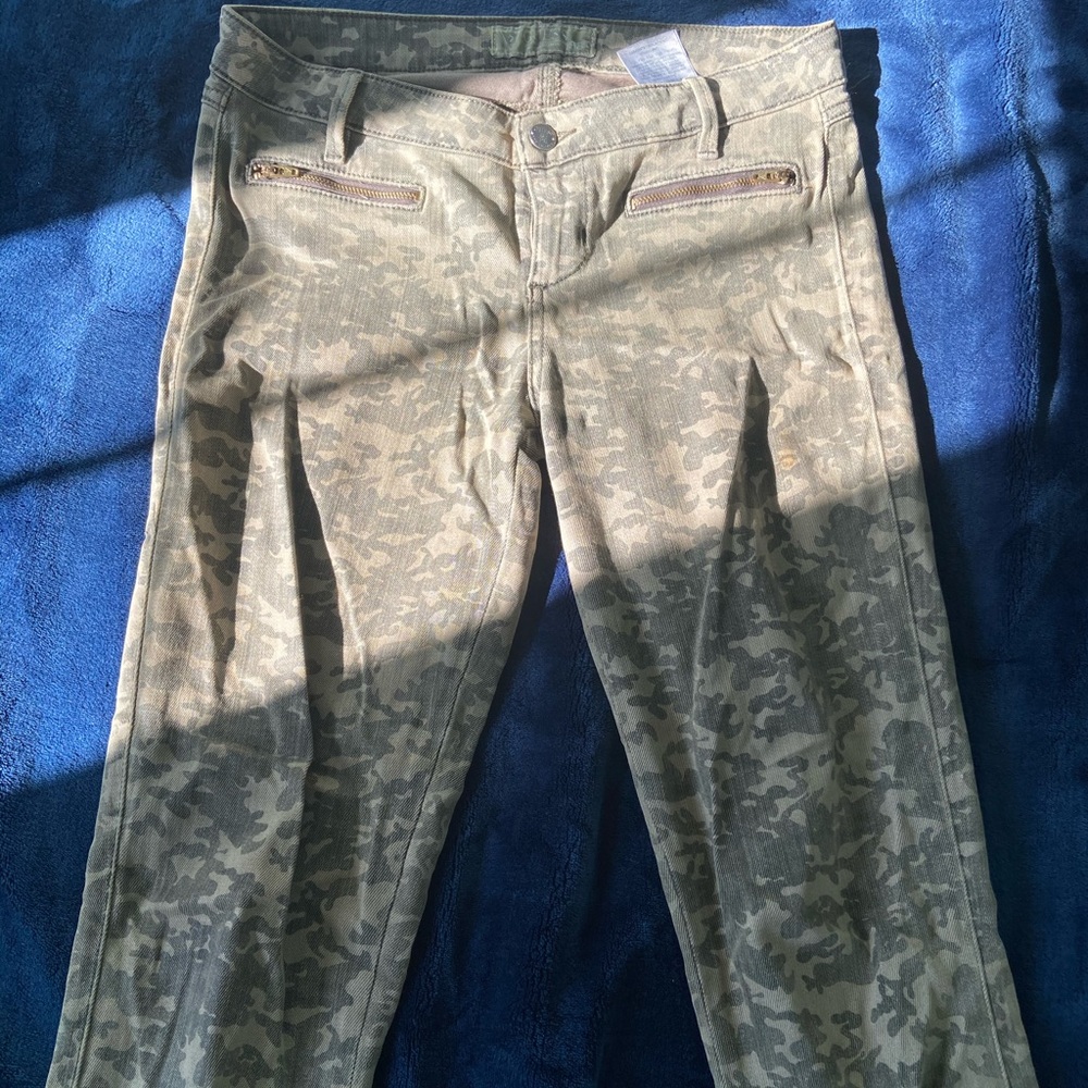 Camo Jeans/ Guess